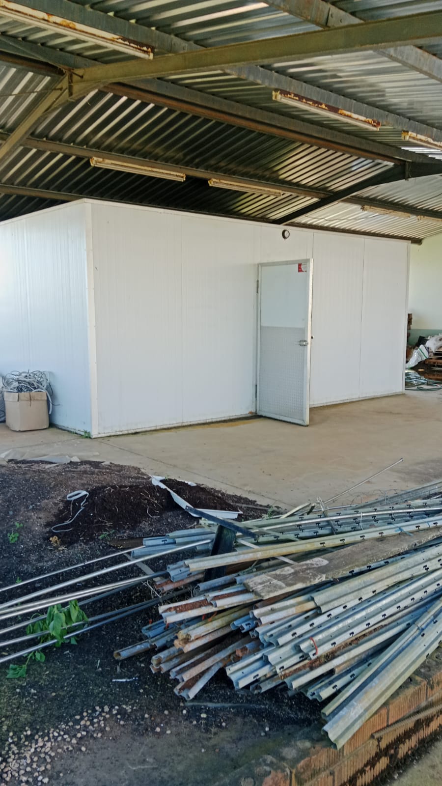 Cold room installation